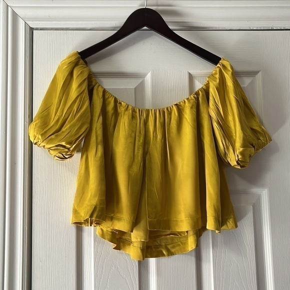 Urban Outfitters Mustard Satin Off-Shoulder Blouse Small - Picture 5 of 11
